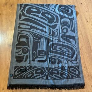 Clifton Fred 💯 polyester black and grey scarf.